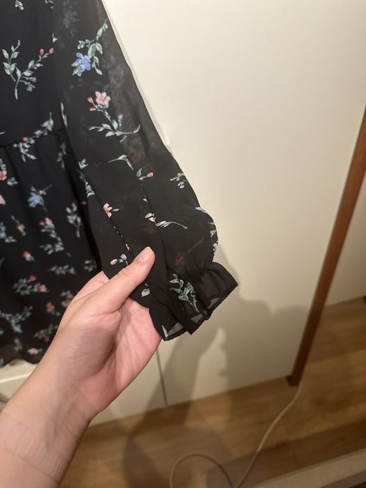 Sukienka luźna od biustu