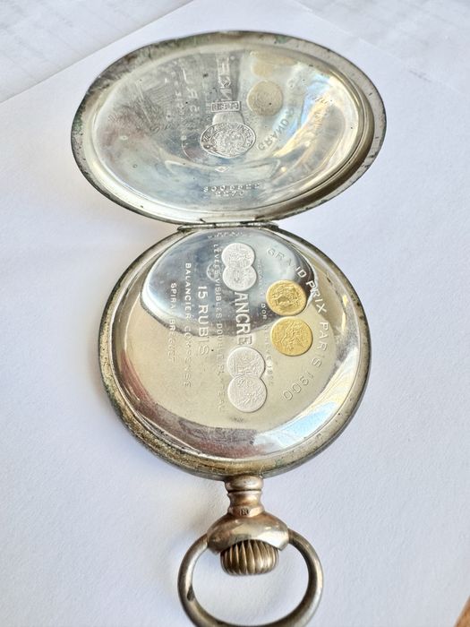 Продам часы Zenith