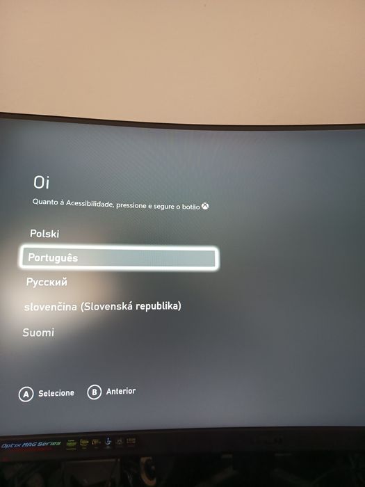 Xbox One S 1TB Branca Digital com comando.