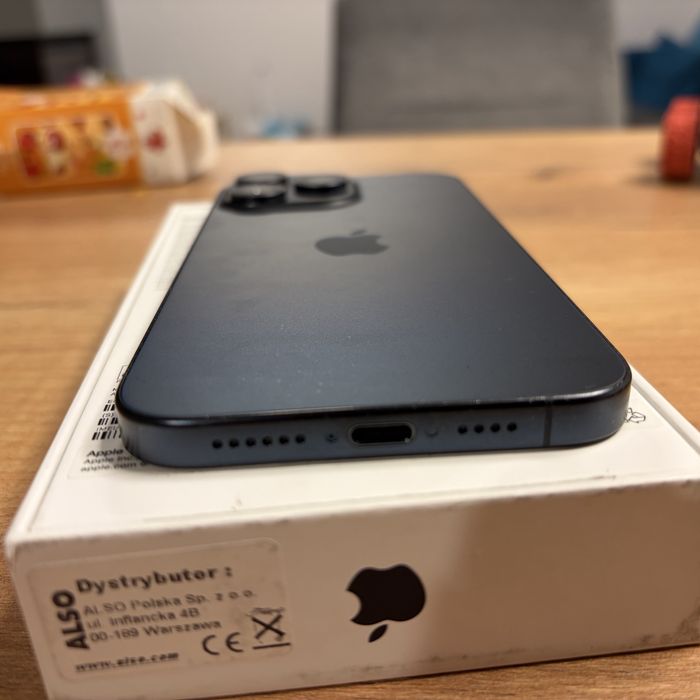 iPhone 15 Pro Max Blue Titanium 512GB bateria 88%