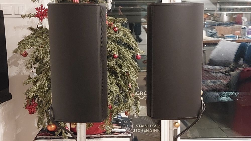 Szwedzkie satelity do kina domowego lub do 2.1