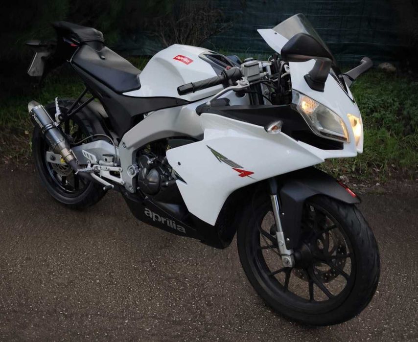 Mota Aprilia 125 rs4