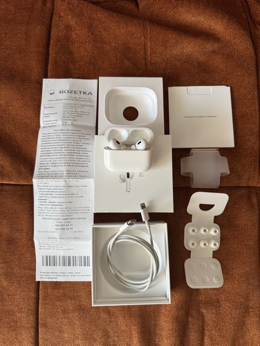 AirPods Pro 2 with MagSafe Case Оригінал