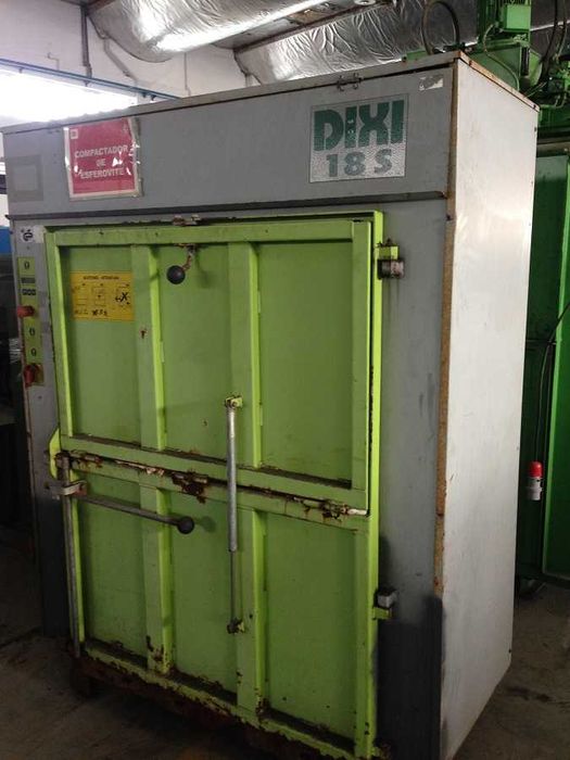 Mavipal | Prensa Enfardadeira DIXI 18S