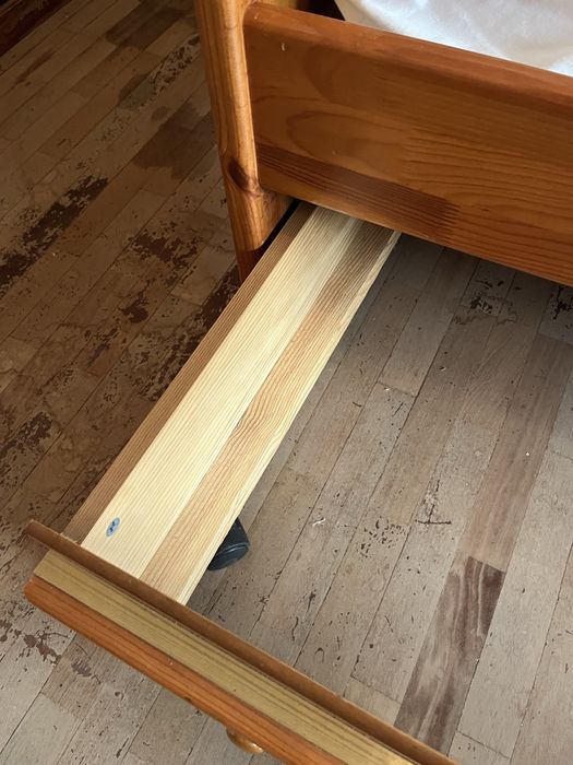 Cama com armario e colchão