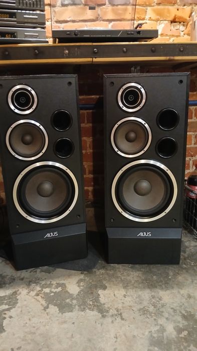 Wieża Diora,Altus,gramofon