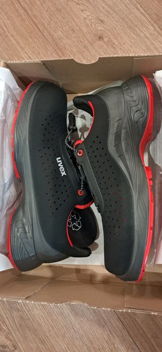Buty UVEX robocze
