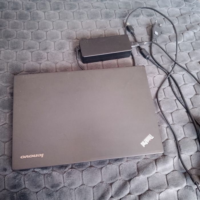 Срочно продам  надежный ноутбук Lenovo ThinkPad L560 15.6" | i5-4300U |