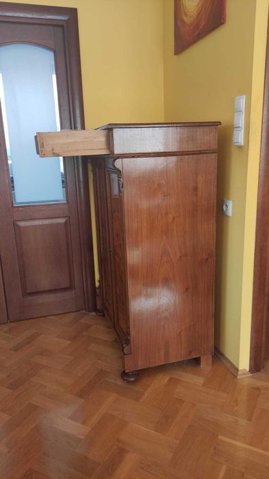 Bieliźniarka eklektyczna.