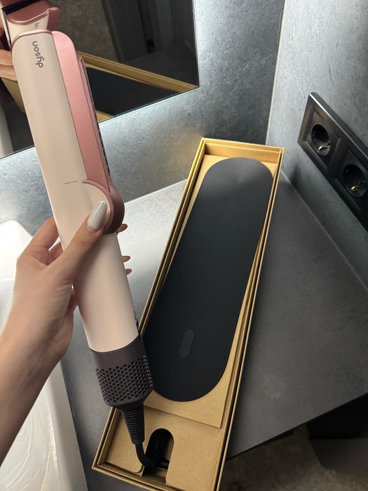 Dyson Airstrait оригинал фен-выпрямитель новый