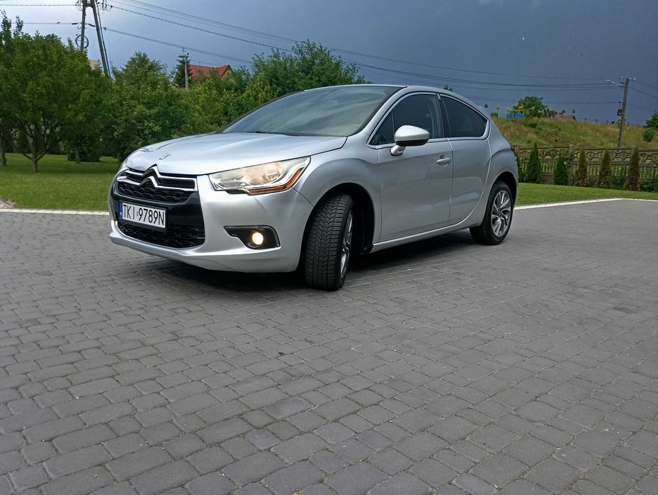 Sprzedam samochód Citroena DS4