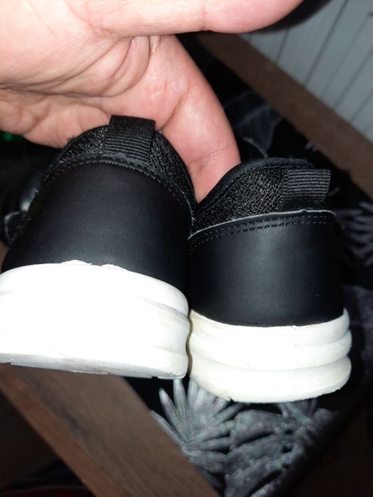 Sprzedam buty firmy H&M rozmiar 35