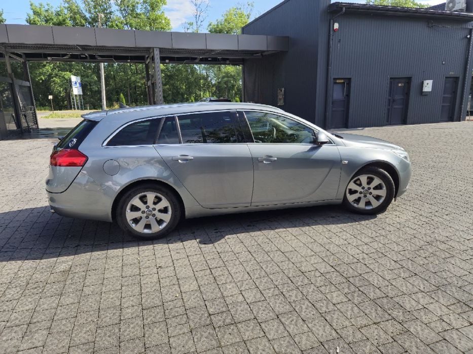 I покоління • Sports Tourer 2.0 BiTurbo CDTI МT (195 к.с.)
Джерело: ht