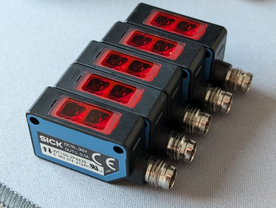 Czujnik optyczny odbiciowy SICK WT100 2P4439