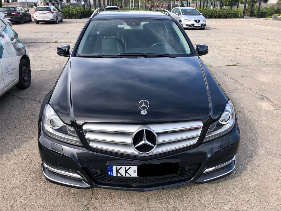 Продаю Мercedes C180 2011р дизель пробіг по Бельгіі 165 000км 8000€