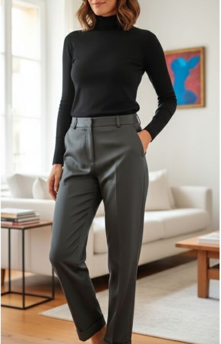 Calças marca, Roberto Verino,em lã, em tecido fino e acetinado