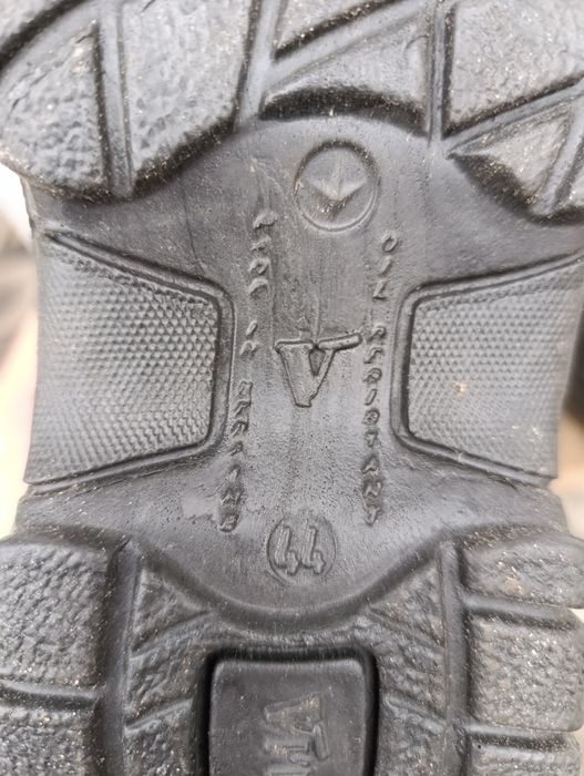 Продам Ботинки робочі