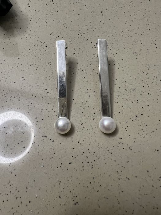 Серебряные серьги-гвоздики с жемчугом