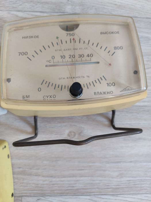 Барометри термометри, вологоміри