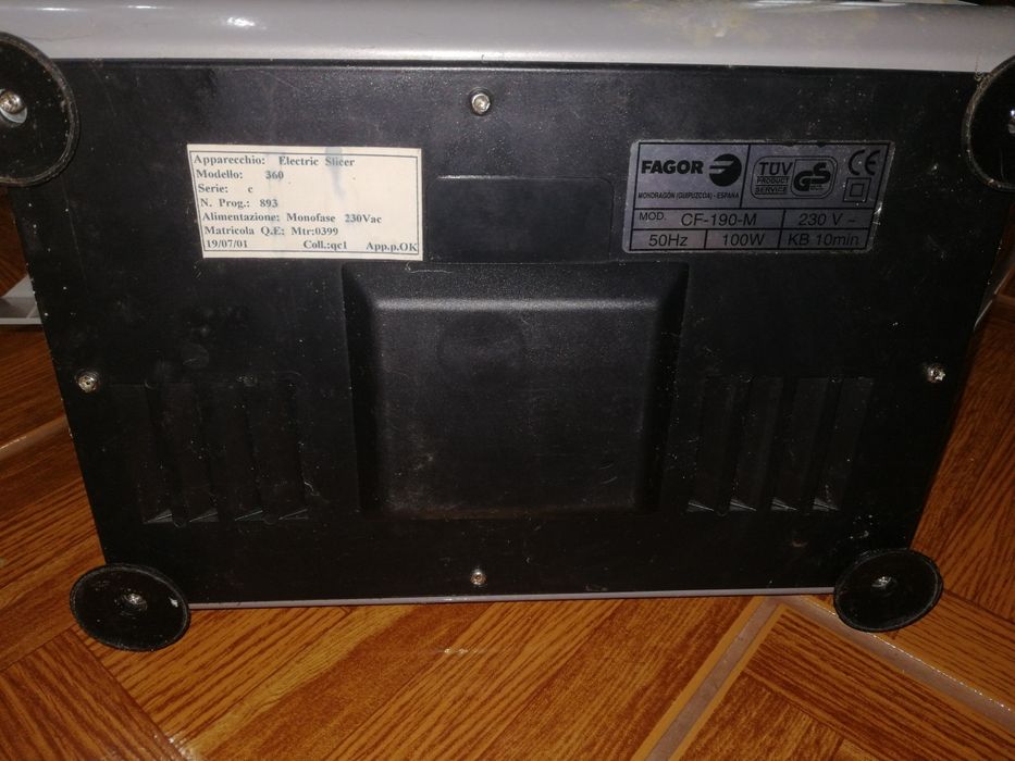 FAGOR Deli Slicer64752119797378122