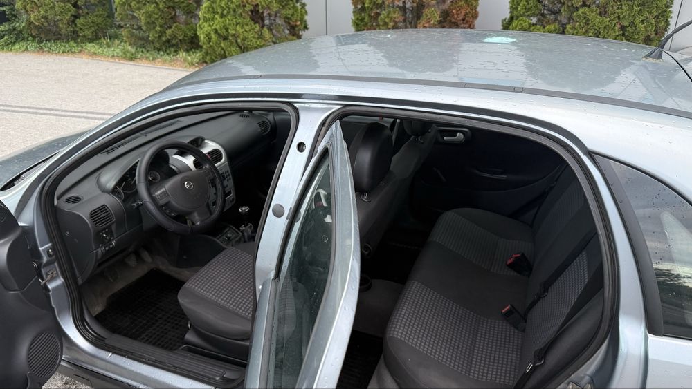 Opel Corsa C 1.0B 2005r KLIMA niski przebieg