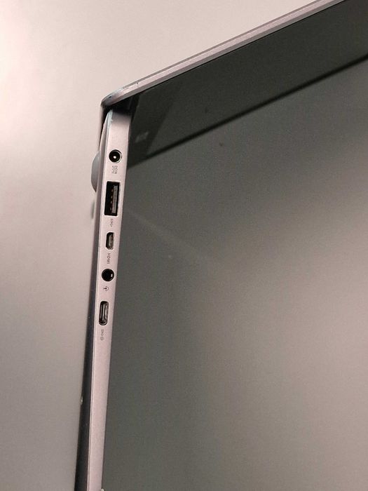 ASUS ZenBook UX430U – ultrabook 14" / i5 / 8GB / 500GB SSD - lekki