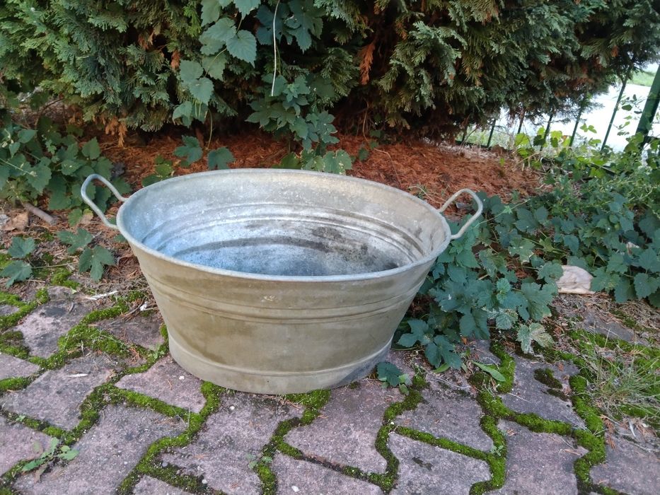 Miednica metalowa PRL