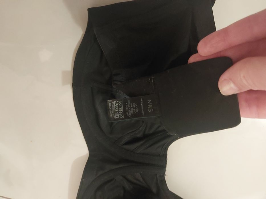Biustonosz sportowy 85G M&S