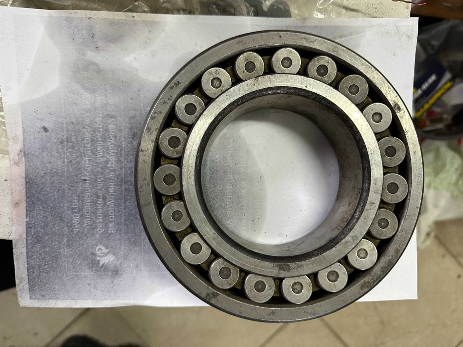 Подшипник Новый  3520