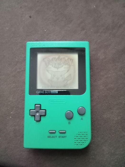 nintendo game boy pocket.