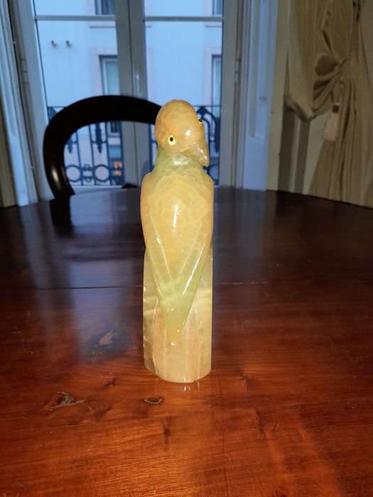 Papagaio  em jade bonito