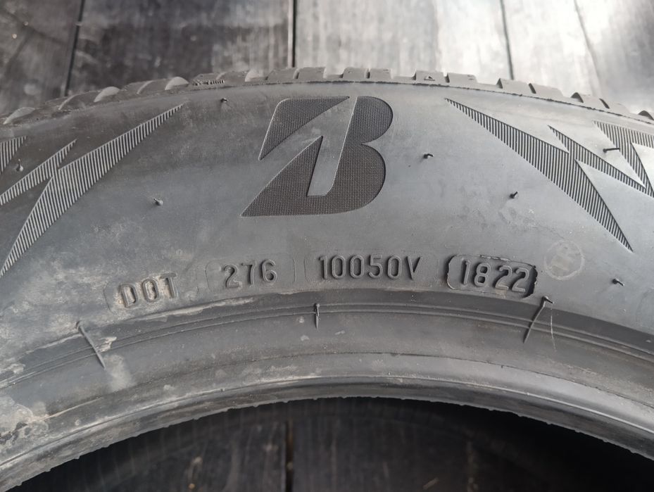 255/50 R19 103T  Bridgestone Blizzak LM005