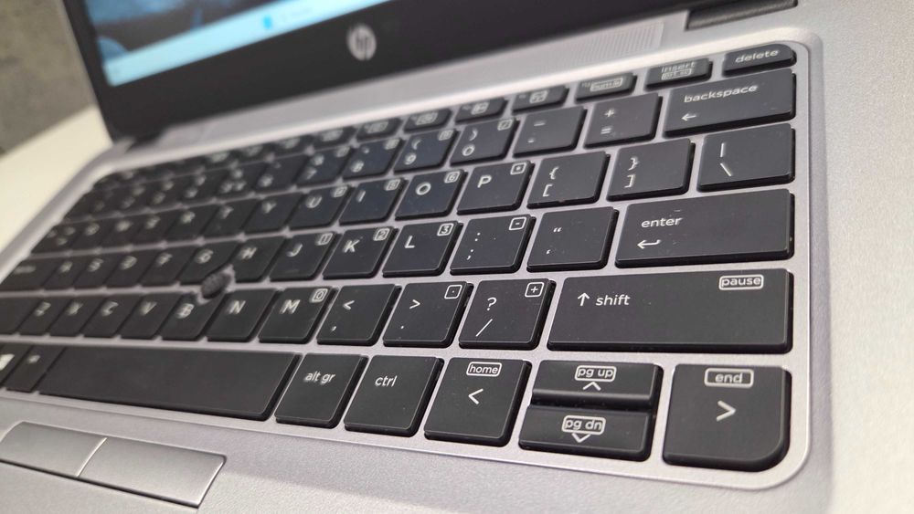 Mały HP EliteBook 820 i7 6600U ram 8GB dysk 256SSD Laptop Win11 FHD