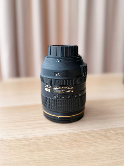 Lustrzanka NIKON