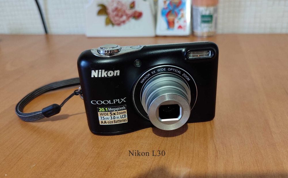 Фотоапарати Nikon S2800,  Nikon L28, Nikon L30.