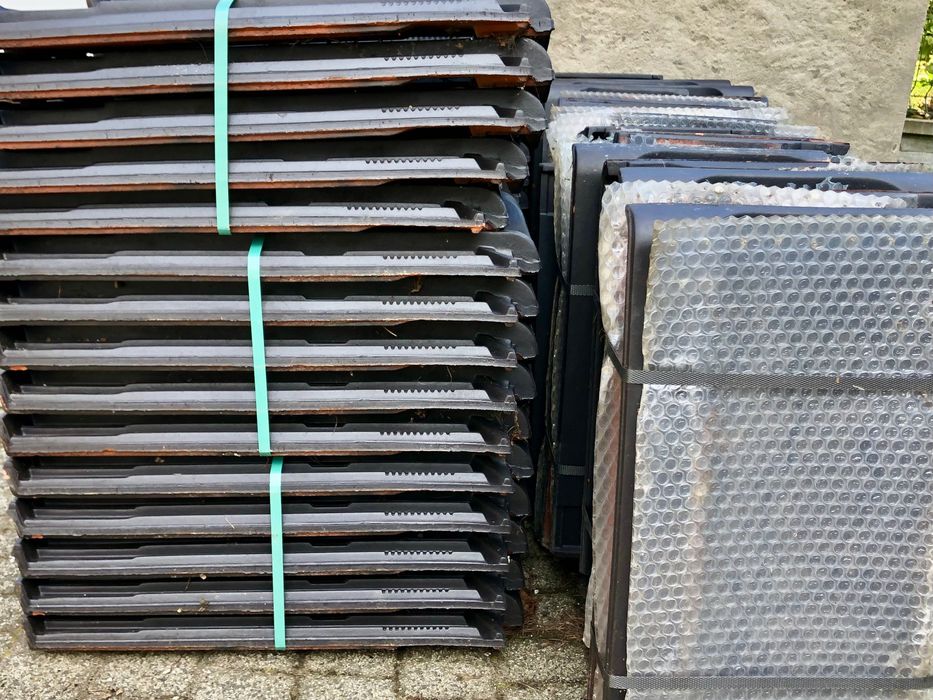 Dachówka ceramiczna ciemny brąz