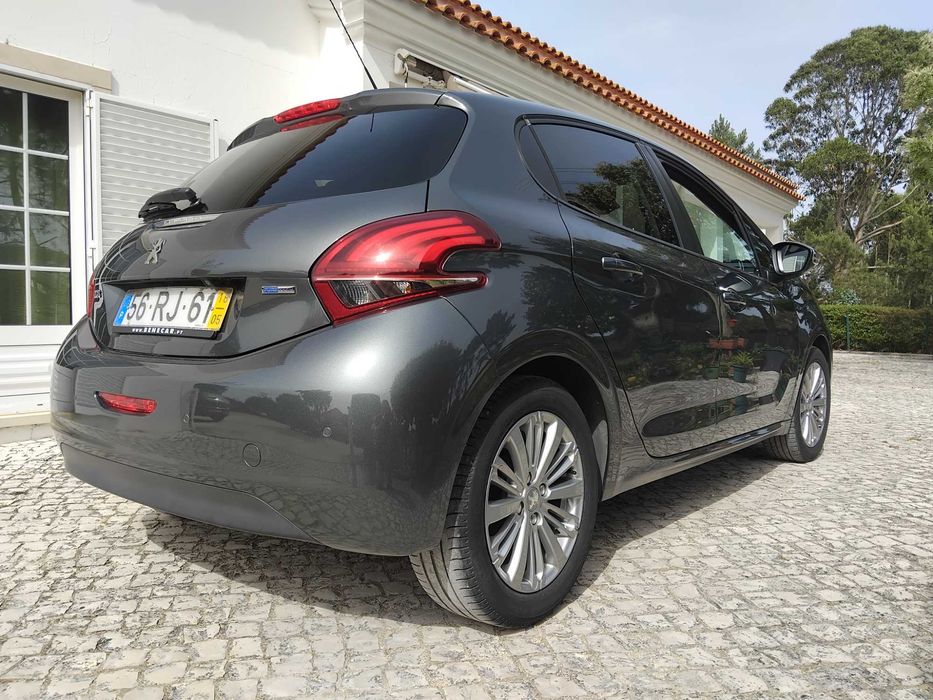 Peugeot 208 — fotografia 6