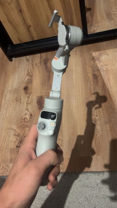 Gimbal dji osmo mobile 7