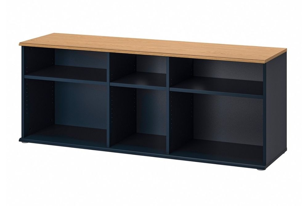 Ciemnogranatowe meble z ikea