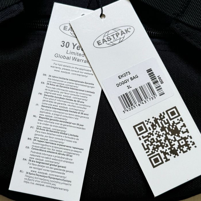 Сумка Eastpak Doggy Bag 3L EK073 у чорному кольорі.: 549 грн. - Сумки ...