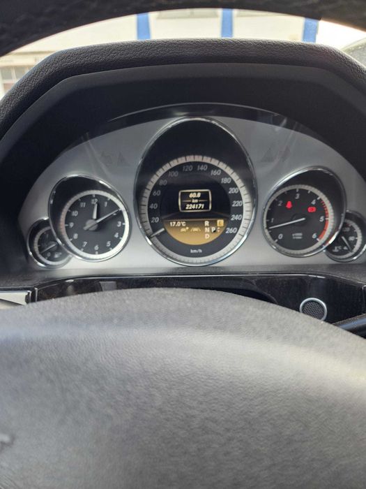 Viatura Mercedes