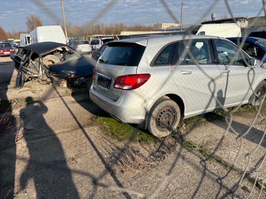 Продається Mercedes-Benz B180 CDI, 2015 року випуску після аварії