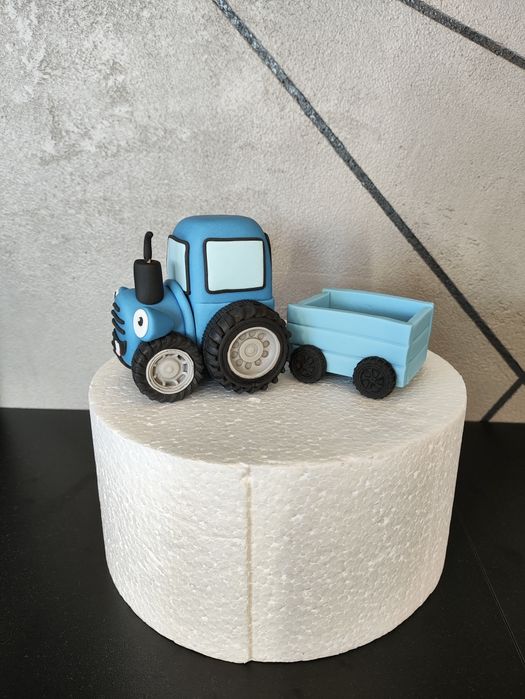 Traktor z masy cukrowej