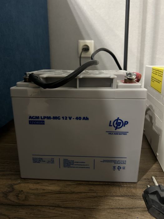 Джерело безперебійного живлення Volt Polska SINUS PRO500E + акумулятор