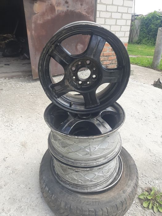 Продам литі диски розмір і ціну уточнюйте
