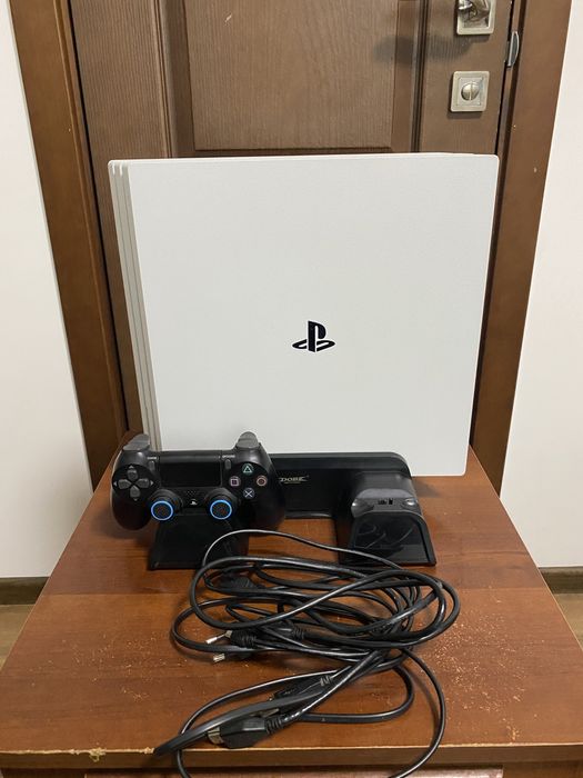 PlayStation4 - 美品　ps4 pro crucial製SSD 525GB換装品 PlayStation4 Pro PS4 Pro (SSD 1T)