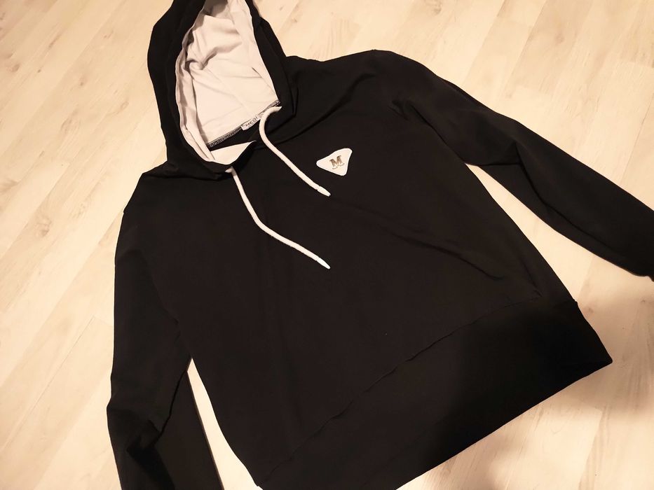 Bluza damska czarna z kapturem