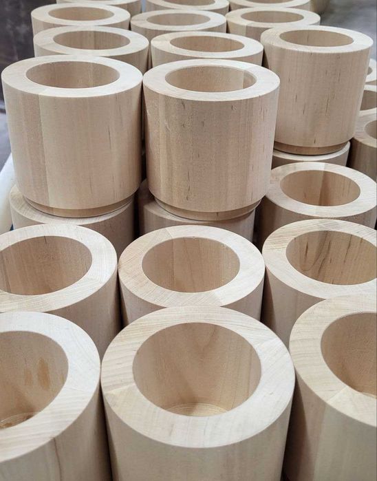 Власне виробництво виконуємо токарні роботи по обробці ДЕРЕВИНИ