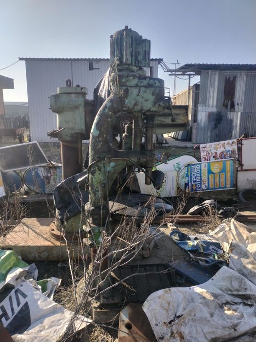 Сверлильный станок