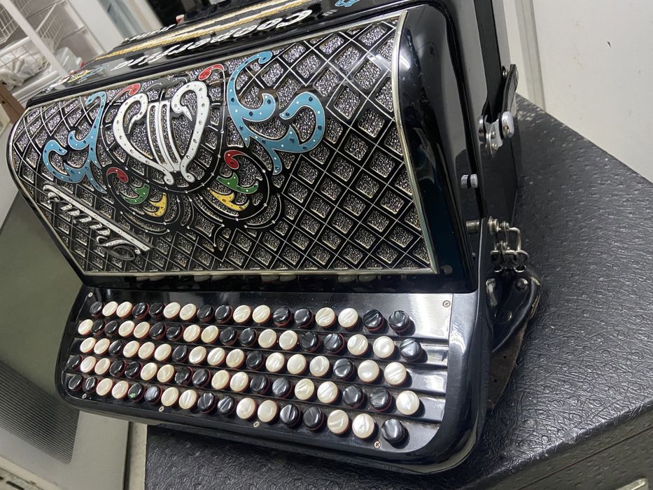 Acordeão cromático Cooperfisa Super Cesare